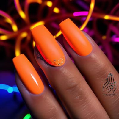 Оранжевые неон на ногтях