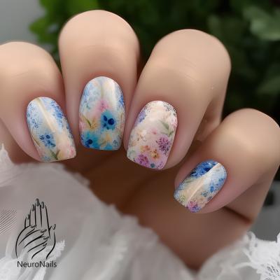 Пастельные изобрадения букетов цветов на ногтях