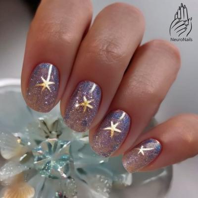 Прозрачные ногти с золотистыми морскими звездами