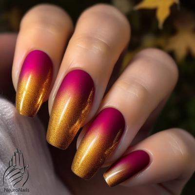 Осенний градиентный дизайн ногтей в фиолетово-золотистых тонах