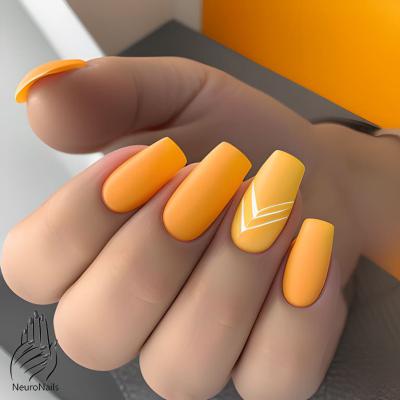 Желтый матовый дизайн ногтей от NeuroNails
